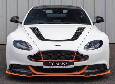 Aston Martin Vantage GT12 4
