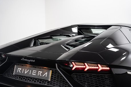 Lamborghini Aventador 6.5 V12 LP 720-4 50 Anniversario Roadster 2dr Petrol ISR 4WD Euro 5 (720 bh 40