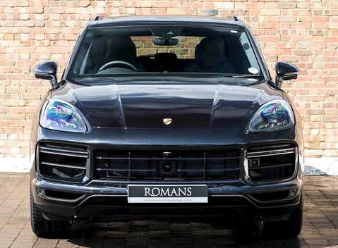 Porsche Cayenne Turbo (New Model) 6