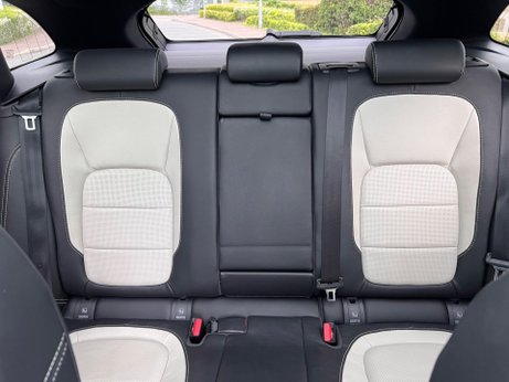Jaguar F-Pace 2.0 D180 R-Sport Auto AWD Euro 6 (s/s) 5dr 29