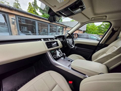 Land Rover Range Rover Sport 3.0 Range Rover Sport HSE D MHEV Auto 4WD 5dr 4