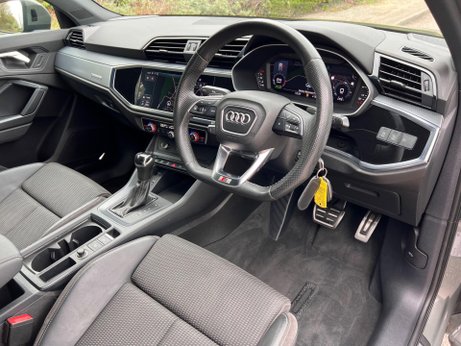 Audi Q3 2.0 TFSI 45 S line S Tronic quattro Euro 6 (s/s) 5dr 23