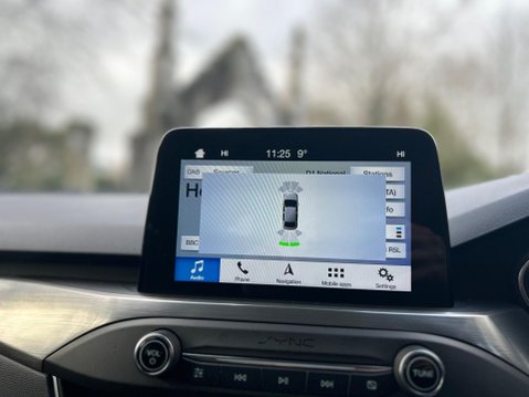 Ford Focus TITANIUM 27