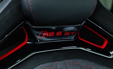 Audi RS6 GT 17