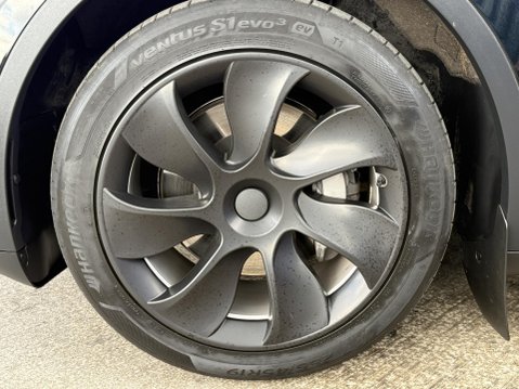 Tesla Model Y SUV 5dr Electric Auto RWD (346 ps) 17
