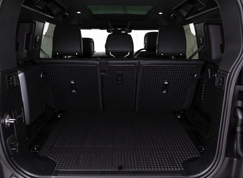 Land Rover Defender 110 V8 29