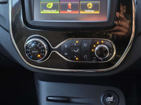 Renault Captur 1.2 TCe ENERGY Dynamique Nav SUV 5dr Petrol Auto Euro 6 (s/s) (120 ps) 54