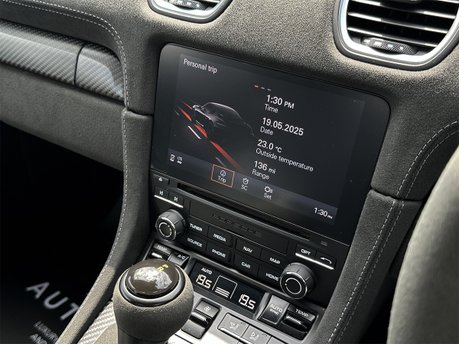 Porsche 718 CAYMAN GT4 RS PDK 93