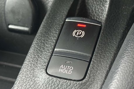 Nissan Qashqai 1.3 DIG-T Tekna SUV 5dr Petrol Manual Euro 6 (s/s) (140 ps) 35