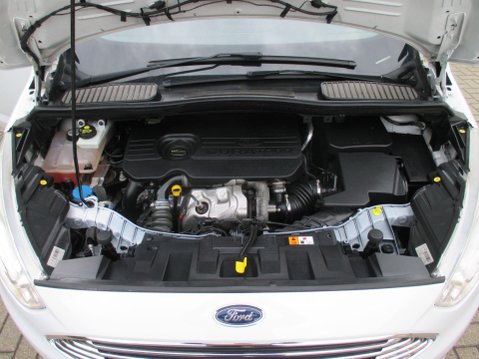Ford C-Max 1.5 TDCi Titanium Euro 6 (s/s) 5dr 46