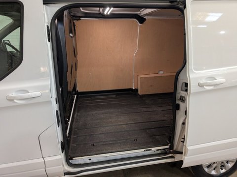 Ford Transit Custom 300 LIMITED P/V ECOBLUE 17
