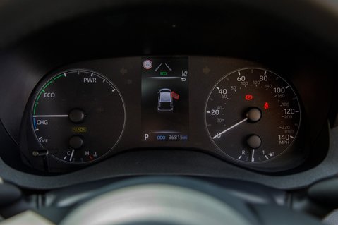 Toyota Yaris ICON FHEV 14