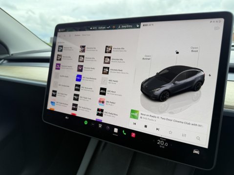 Tesla Model Y (Dual Motor) Long Range SUV 5dr Electric Auto 4WDE (384 bhp) 43