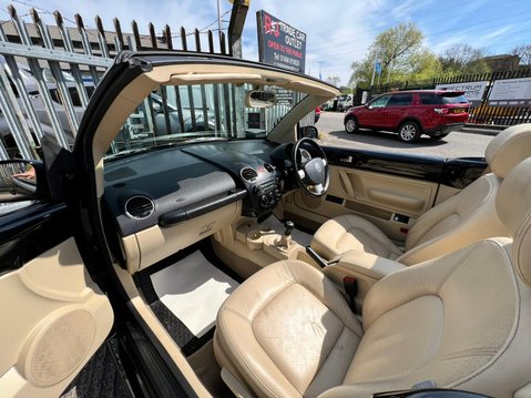 Volkswagen Beetle LUNA 16V 47