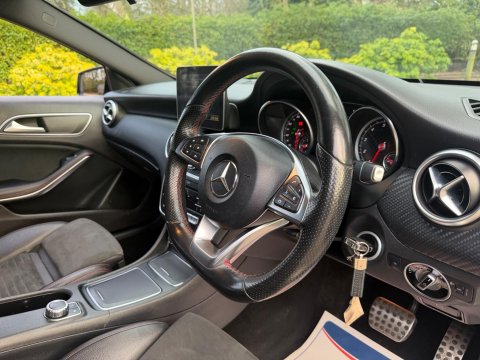Mercedes-Benz A Class 1.6 A180 AMG Line (Executive) 7G-DCT Euro 6 (s/s) 5dr 13