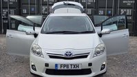 Toyota Auris 1.8 VVT-h T Spirit Hatchback 5dr Petrol Hybrid CVT Euro 5 (s/s) (136 ps) 7