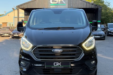 Ford Transit Custom 280 LIMITED ECOBLUE - NO VAT - 1 OWNER—FULL SERVICE HISTORY -APPLE CARPLAY  12