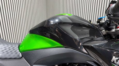 Kawasaki Z 2015 ONLY 8K STUNNING EXAMPLE LONG MOT 800CC NAKED 5