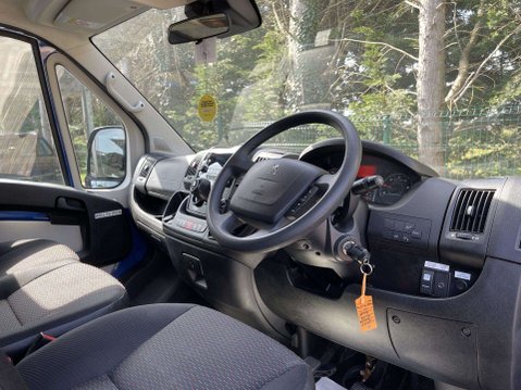 Peugeot Boxer HDI 440 L4H2 17-SEAT NON-D1 MINIBUS LITE WITH PASSENEGER LIFT. ULEZ E6 26