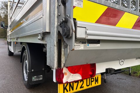Mercedes-Benz Sprinter 315 Cdi Progressive Dropside with Tail Lift & Safety Rails 24