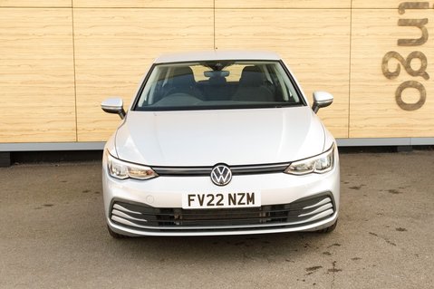 Volkswagen Golf LIFE TSI 5