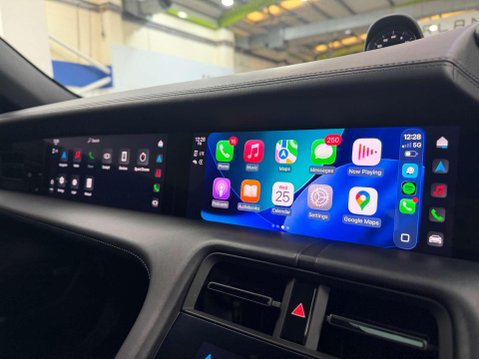 Porsche Taycan Performance Plus 93.4kWh Saloon 4dr Electric Auto RWD (476 ps) 64