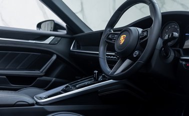 Porsche 911 Targa 4S (992) 16