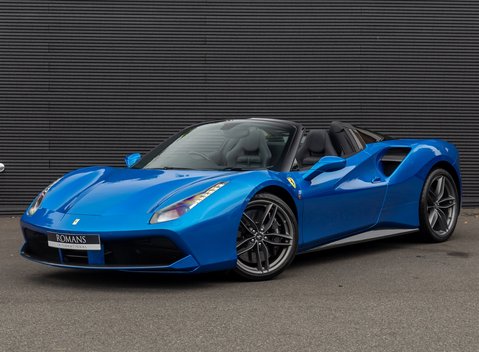 Ferrari 488 SPIDER 2