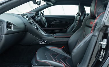 Aston Martin DBS Superleggera 15