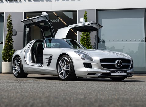 Mercedes-Benz SLS AMG 2