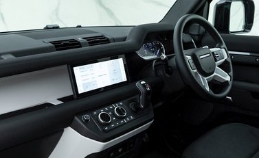 Land Rover Defender 90 Hard Top D200 12