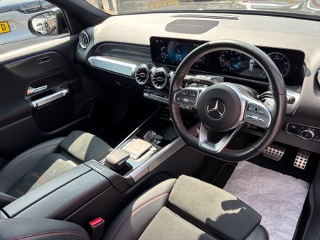 Mercedes-Benz GLB 1.3 GLB200 AMG Line (Premium 2) SUV 5dr Petrol 7G-DCT Euro 6 (s/s) (163 ps) 3