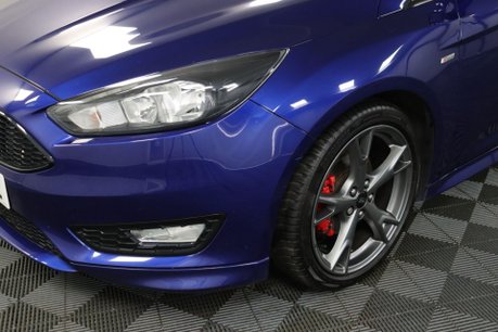 Ford Focus ST-LINE X 31