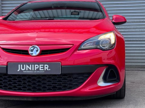 Vauxhall Astra GTC 2.0T VXR Euro 6 (s/s) 3dr 9