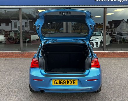 BMW 1 Series 2.0 118D Sport Auto 5dr 56