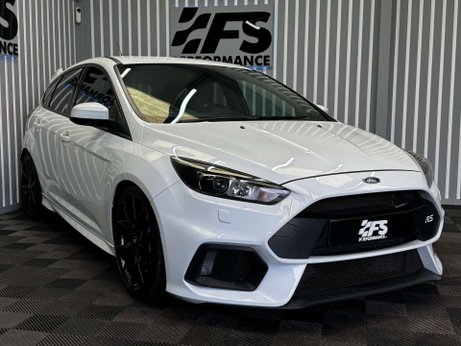 Ford Focus 2.3T EcoBoost RS Hatchback 5dr Petrol Manual AWD Euro 6 (s/s) (350 ps) 33