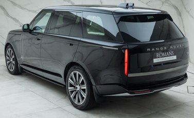 Land Rover Range Rover P400 AUTOBIOGRAPHY LWB 7 Seater 12