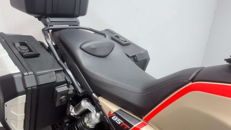 Moto Guzzi V85 TT 850 2021 ONLY 11K HISTORY FULL LUGGAGE ADVENTURE BIKE 7