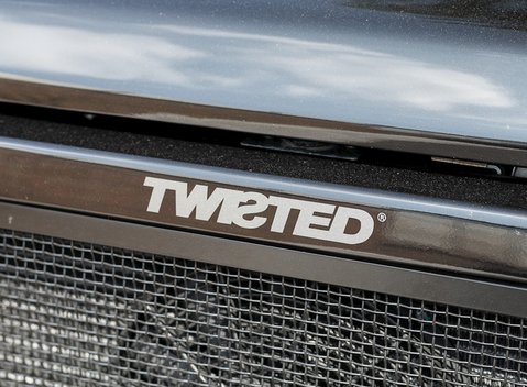 Land Rover Defender 90 XS T40S 25