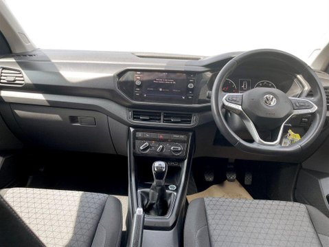 Volkswagen T-Cross 1.0 TSI SE SUV 5dr Petrol Manual Euro 6 (s/s) (115 ps) 19