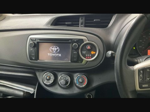 Toyota Yaris 1.3 Yaris TR VVT-i 5dr 17