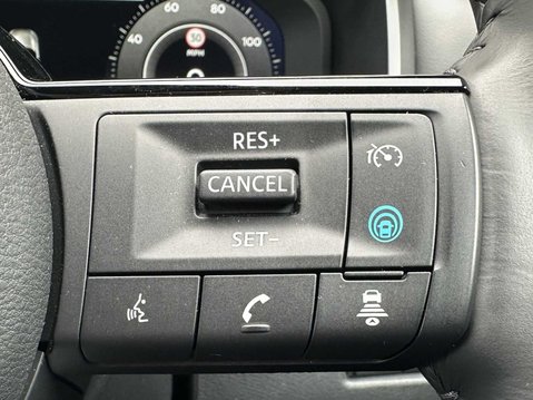 Nissan Qashqai 1.3 Dig-t Mhb 140 Tkna Bose Pack 30