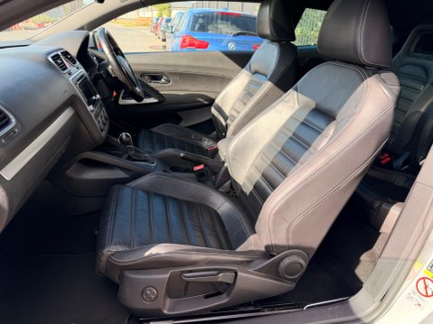 Volkswagen Scirocco 2.0 TSI GT DSG Euro 4 3dr 19