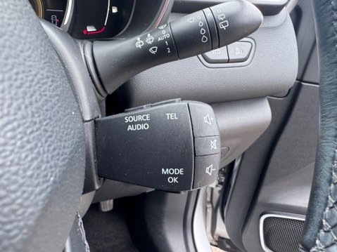 Renault Kadjar SIGNATURE NAV DCI 17