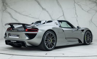 Porsche 918 Spyder 14