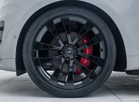 Land Rover Range Rover Sport D300 Dynamic SE 10