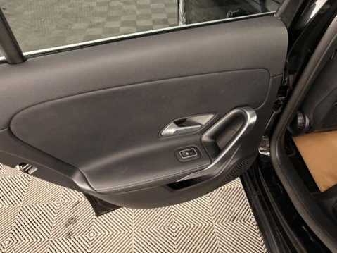 Mercedes-Benz A Class 1.3 A180 Sport Edition (Executive) 7G-DCT Euro 6 (s/s) 5dr 31