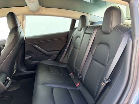 Tesla Model 3 Model 3 Long Range AWD 4WD 4dr 51