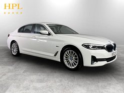 2022 5 SERIES 2022 72 2.0 530E 12KWH SE SALOON 4DR PETROL PLUG IN HYBRID... photo