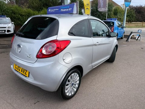 Ford Ka 1.2 Zetec Euro 5 (s/s) 3dr 10